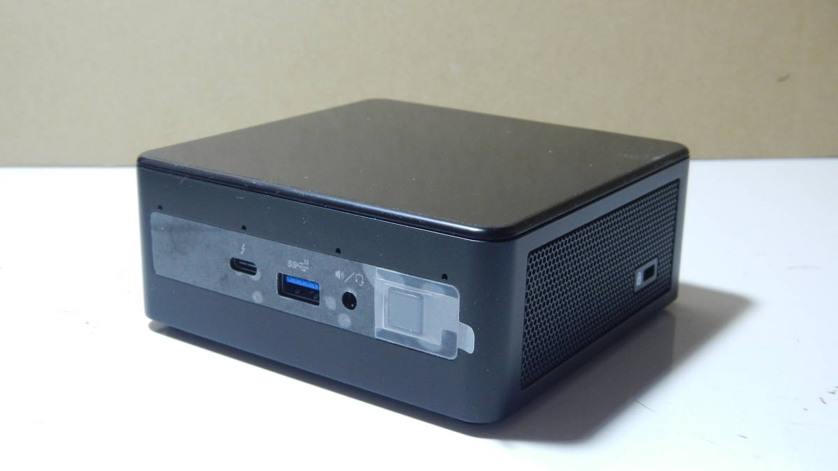 intel NUC Kit NUC11PAHi5 中古品 intel NUC Kit NUC11PAHi5 中古品