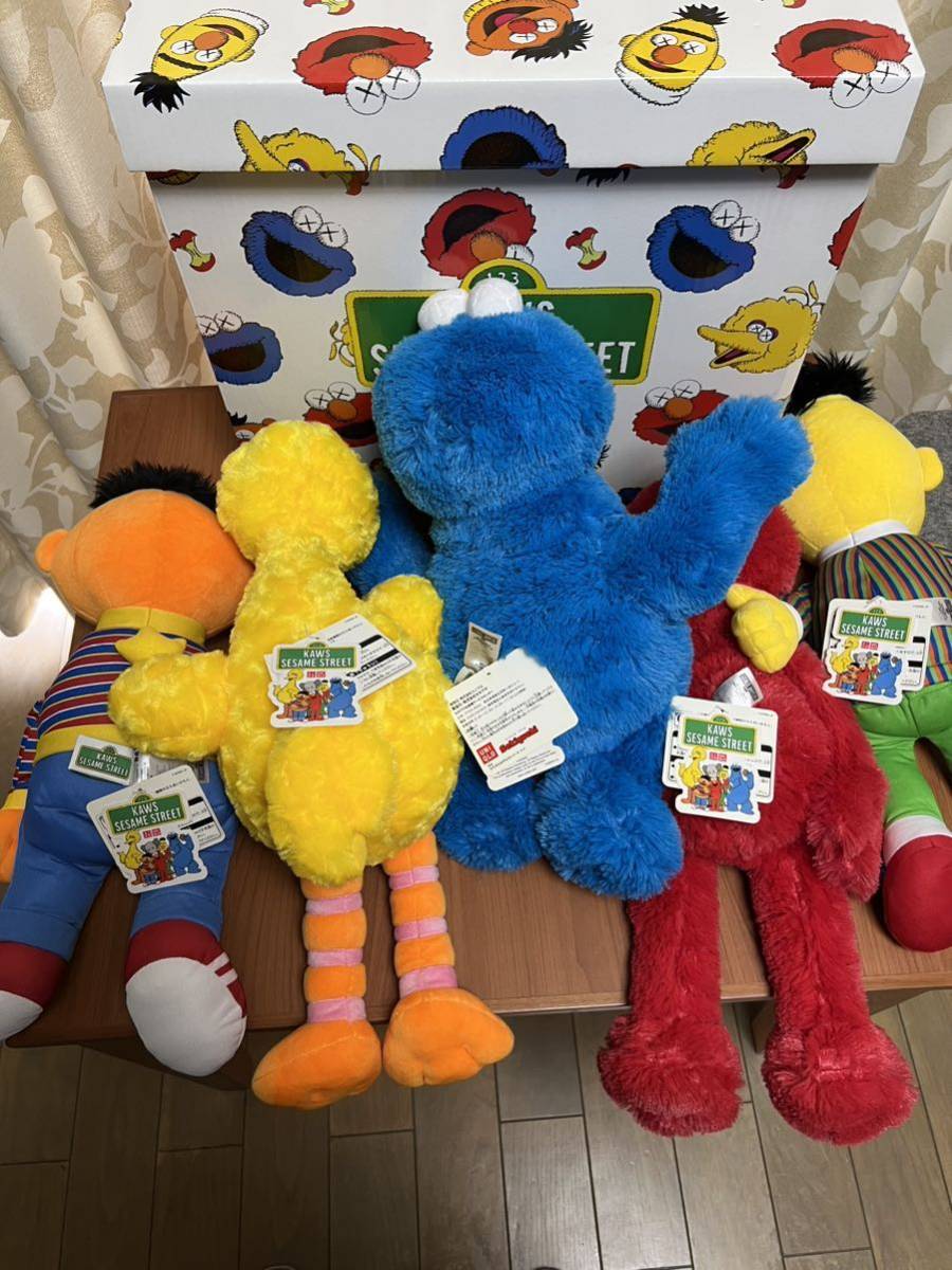 カウズ x セサミストリート / KAWS x SESAME STREET / ぬいぐるみ