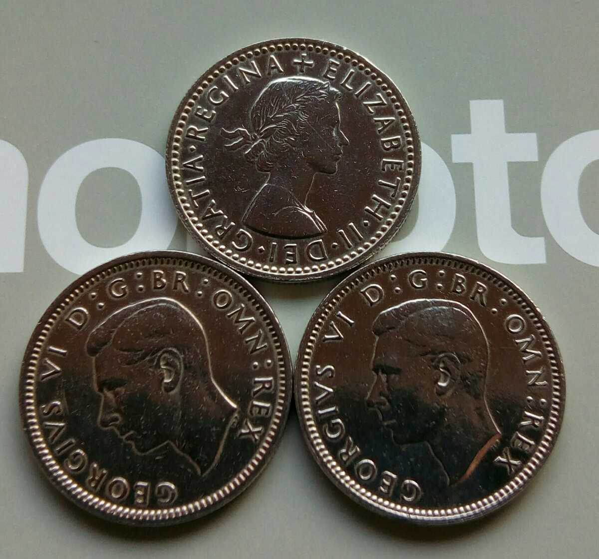 3コインセット1948年 1950年 1955年 アンティーク イギリス ラッキー6ペンス ジョージVI エリザベス女王 ブリティッシュ英国の古銭 美品_画像2
