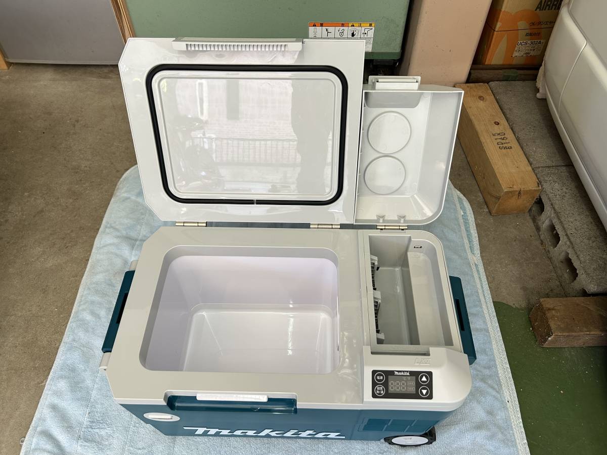 マキタ 充電式保冷温庫 CW180D 20L クーラーボックス 保温 保冷 冷蔵庫