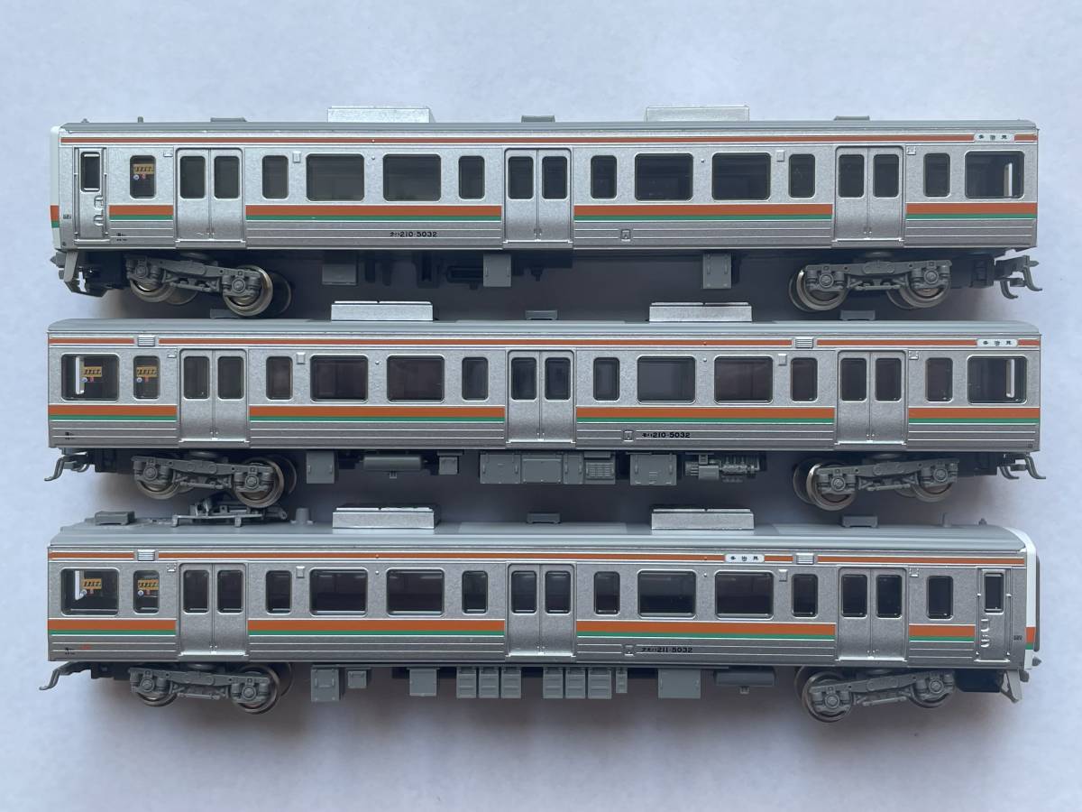 GREENMAX 30682/30683 JR211系5000番台 3両編成セット (動力付き)車体