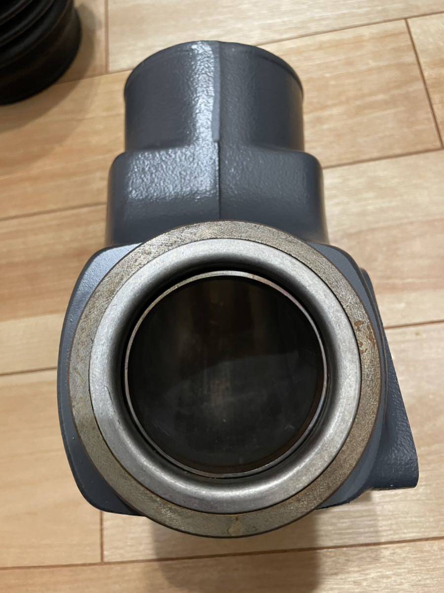 ボルボペンタ AD31/41 排気ミキシングエキゾーストエルボー 859963 ボルボペンタ AD31/41 排気ミキシングエキゾーストエルボー 859963