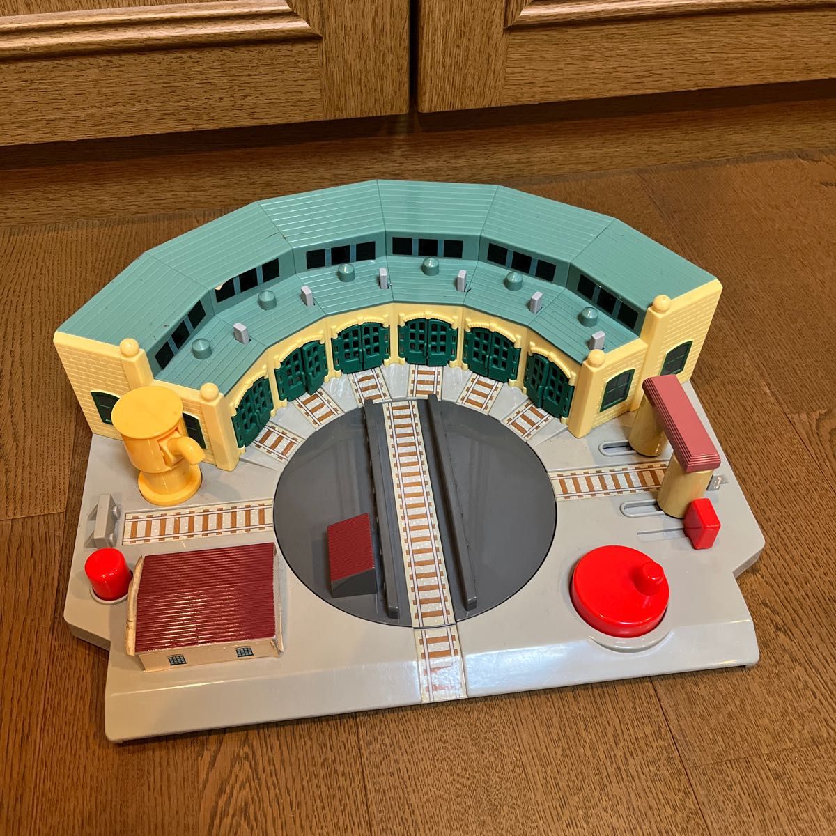 トミカ トーマス 操車場|Yahoo!フリマ(旧PayPayフリマ) トミカ トーマス 操車場|Yahoo!フリマ(旧PayPayフリマ)