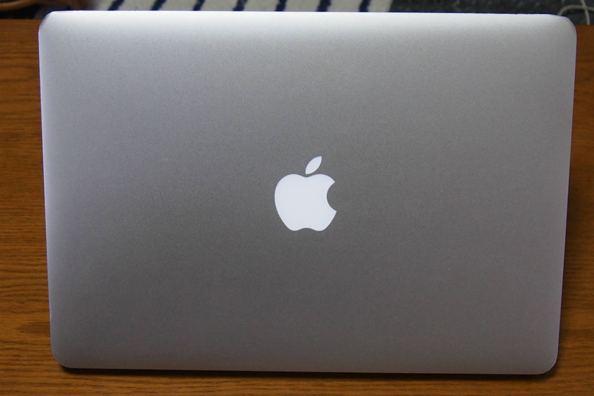 MacBook Air シルバー 2017モデル 13-inch, 2.2GHz メモリ8GB SSD