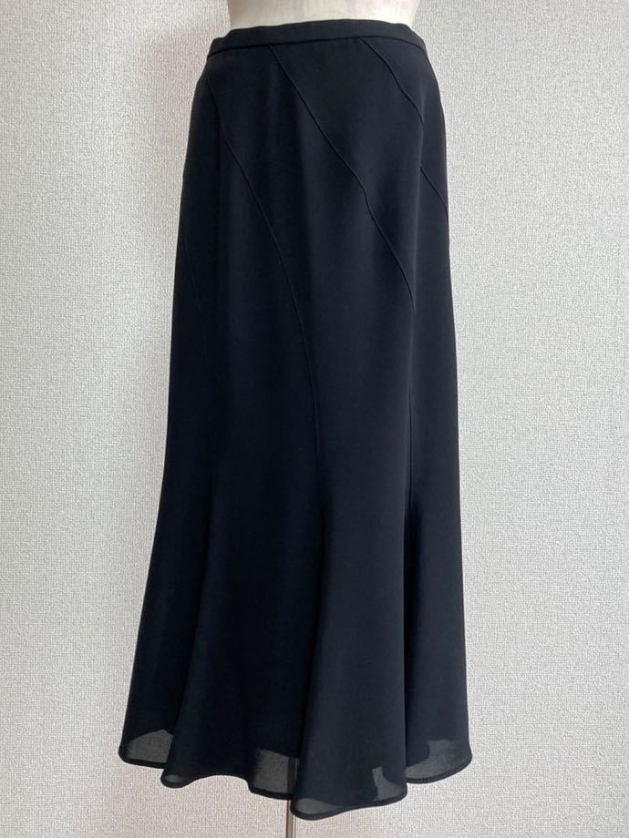 極美品 ユキコハナイ YUKIKO HANAI フォーマル スカート フレア デザイン 黒 ブラック 9号 レディース ミセス 結婚式 司会 等 / スーツ 下