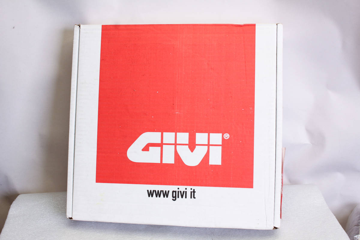 送料無料。新品同様。GIVI (ジビ) E251 バイク用 ベースプレート 樹脂製 モノキーケース用 汎用　管理1