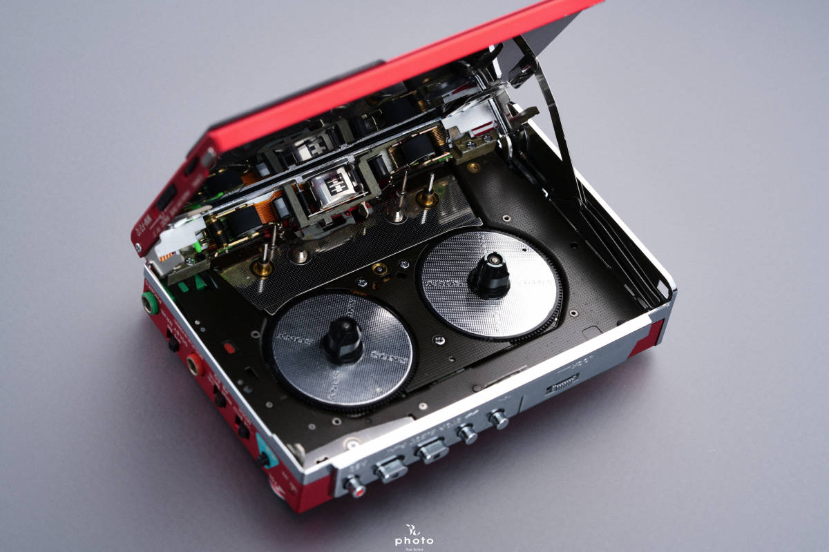 ☆極美品・動作〇☆ SONY ソニー WALKMAN FM/AM 高音質 録再機