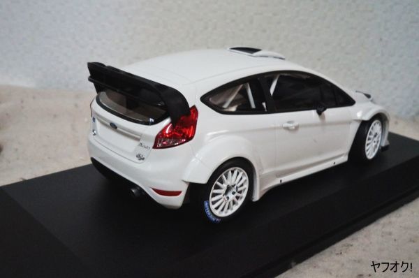 5100円 ミニチャンプス フォード フィエスタ RS WRC Street 2011 5100円 ミニチャンプス フォード フィエスタ RS WRC Street 2011