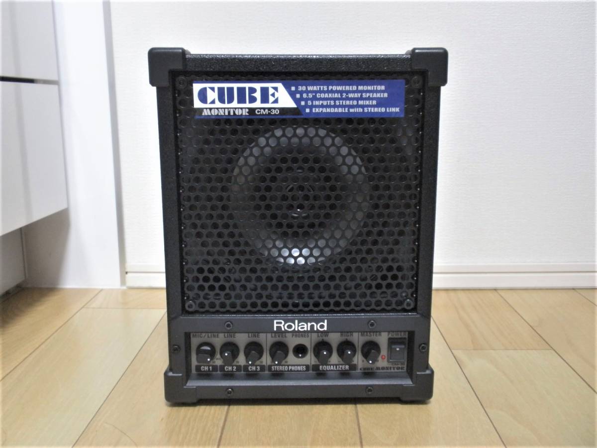 ほぼ未使用の極美品。Roland CM-30 ローランド モニターアンプ Cube