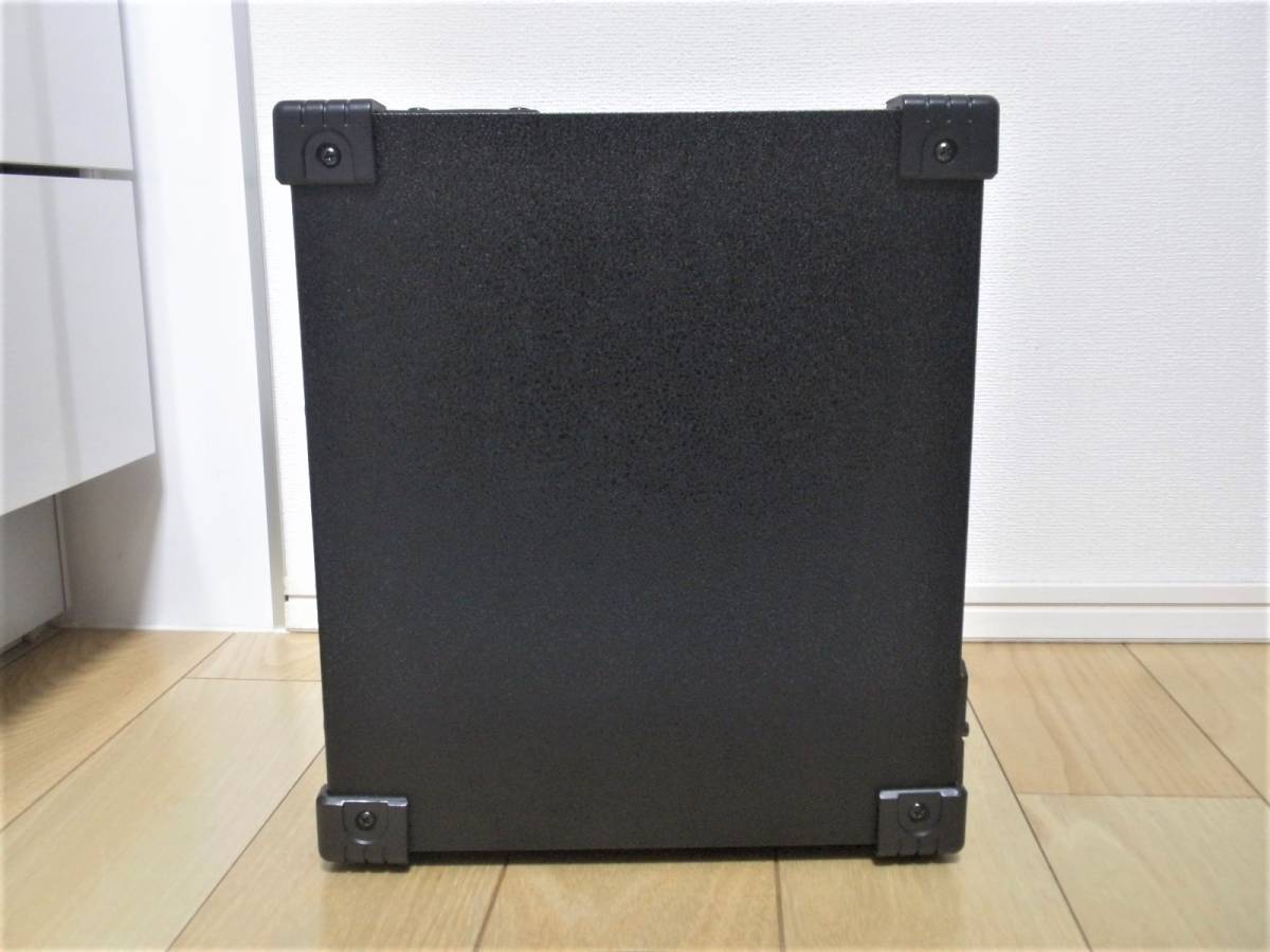 ほぼ未使用の極美品。Roland CM-30 ローランド モニターアンプ Cube