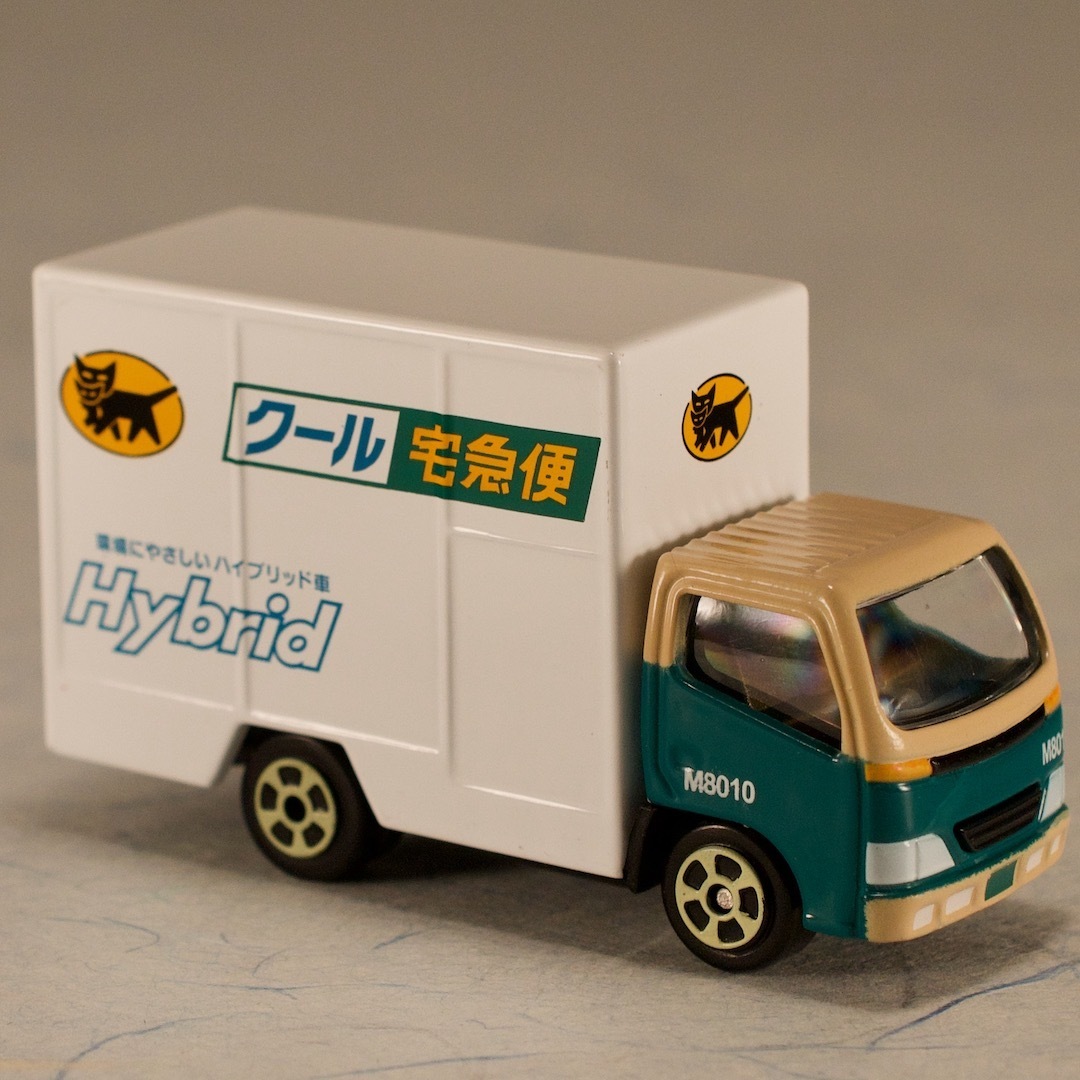 トミカ ヤマト運輸 クール宅急便 Hybrid M8010_画像2