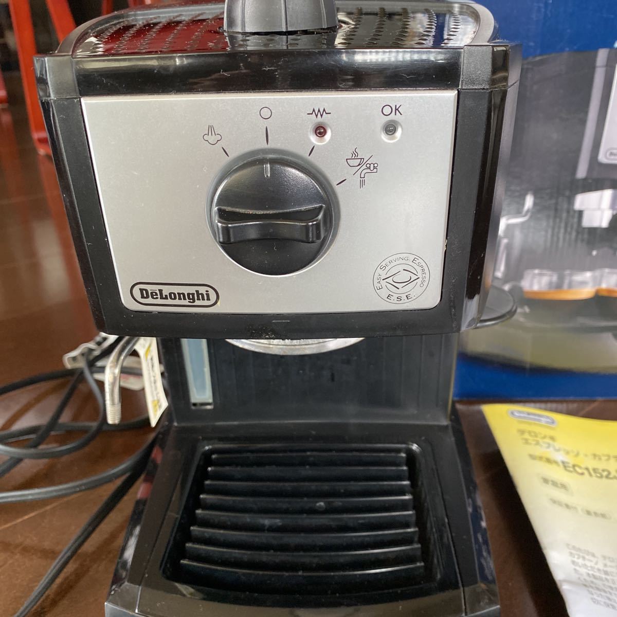 デロンギ DeLonghi エスプレッソ カプチーノ コーヒーメーカー EC152J