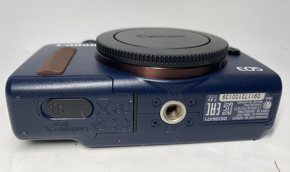 Canon キヤノン EOS M2 18.0 MP ミラーレス デジタルカメラ ボデイ 超