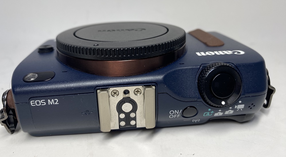 Canon キヤノン EOS M2 18.0 MP ミラーレス デジタルカメラ ボデイ 超