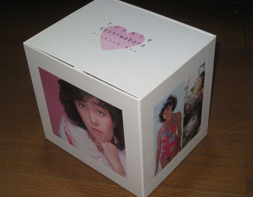 限定盤！柏原芳恵・6CD & DVD・「Yoshie Kashiwabara・Premium Box・Limited Edition」 　　　　　　_画像1