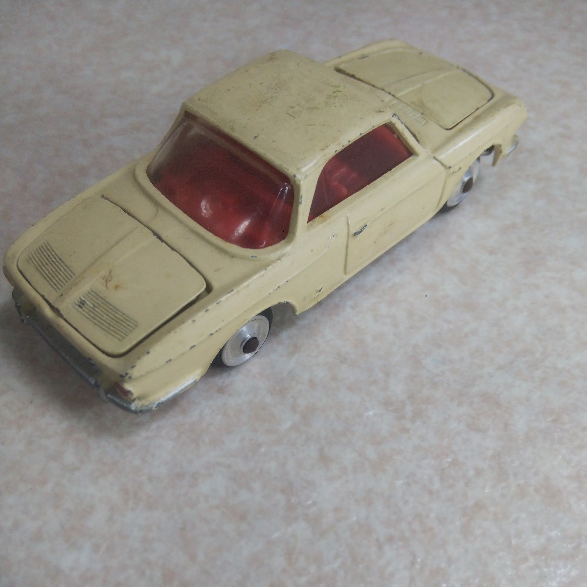 1/43 CORGI TOYS Corgi toys VW 1500 Karmann-ghia England made minicar 