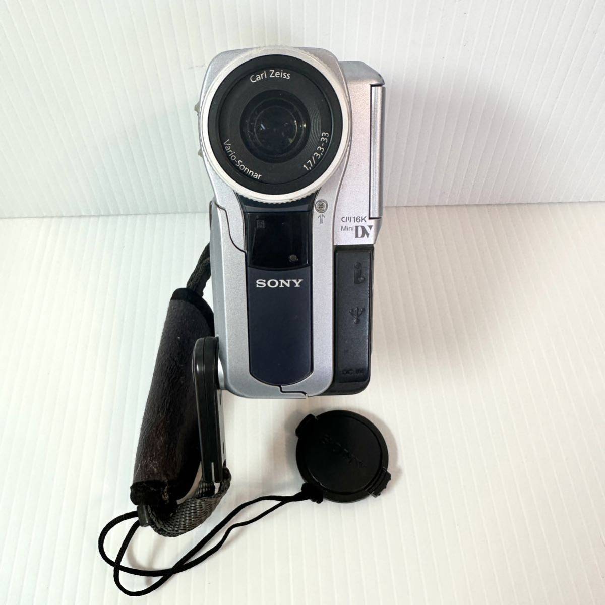 ビデオカメラ カメラ SONY ソニー CCD-TRV92NTSC ハンディカムの画像1