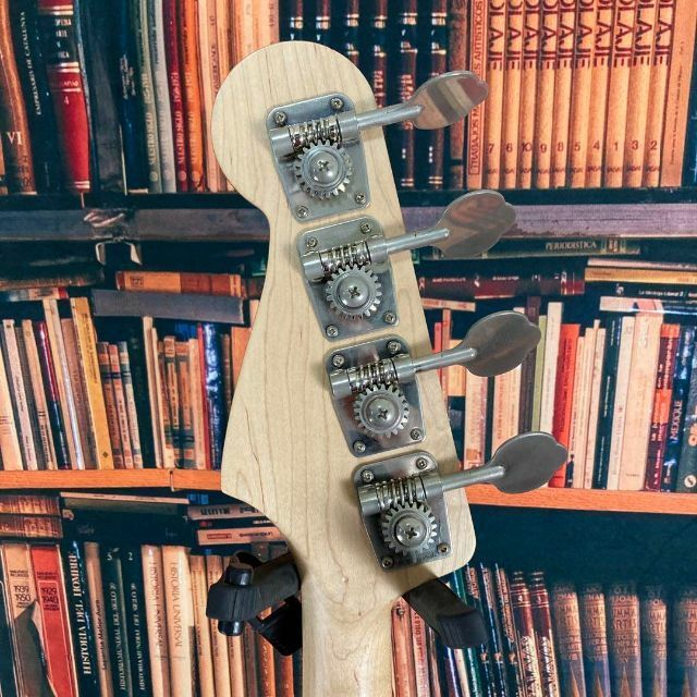 5572】 Fender JAPAN Precision BASS 弦交換不要 | salud.larioja.gob.ar