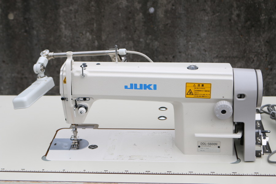 【ジューキ JUKI】（DDL-5600N）１本針本縫い 倍釜ミシン 業務用ミシン 現状品!! 仙台市 引取限定 東Bの画像10