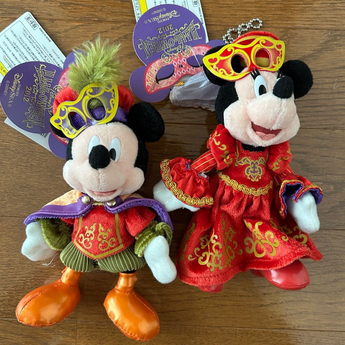 新品未使用 ディズニーシー ぬいぐるみバッジ ハロウィン 2012