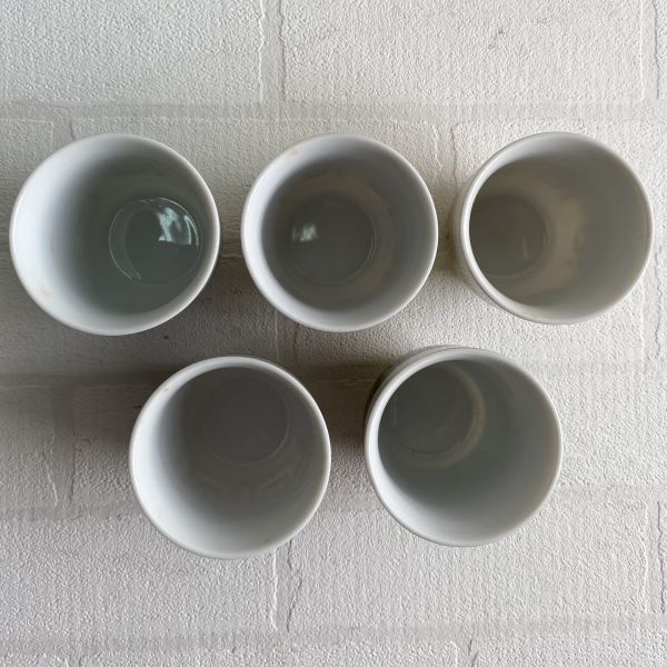 昭和レトロ 日成陶器 [湯呑み] 5客揃 高さ7cm 5色の茶碗/色違いカップ/金彩 赤黄青緑クリーム色 渦巻き カタツムリ 渦巻管 自宅保管品_画像5