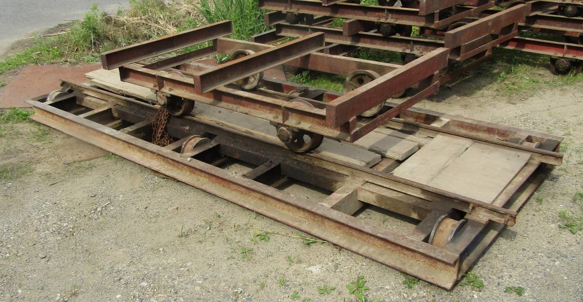 天】トロッコ用 スライド式移動テーブルトとトロッコ2台 本物の 天】トロッコ用 スライド式移動テーブルトとトロッコ2台 本物の
