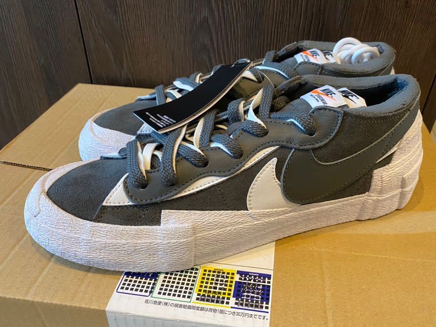 新品!黒タグ付き!NIKE sacai BLAZER LOW IRON GREY ナイキ サカイ アイアン グレー ブレーザー ロウ ダンク ジョーダン好きな方にも_画像1