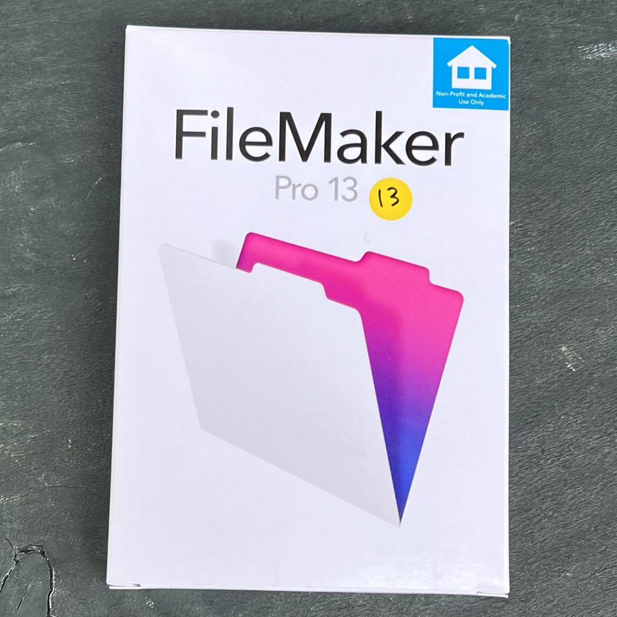 13)【送料無料】FileMaker Pro 13 Windows/Mac両対応 File Maker ファイルメーカー プロ 残3個 