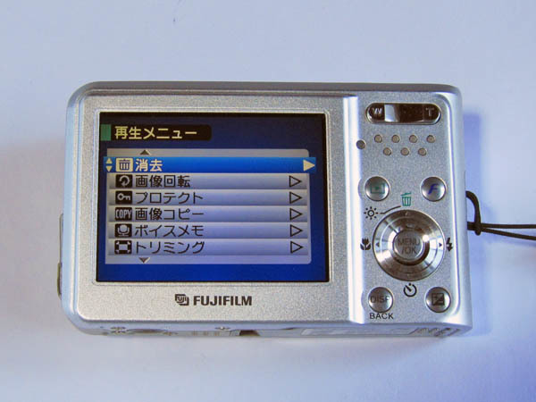 コンパクトデジタルカメラ FUJIFILM FinePix F30 【動作確認済 コンパクトデジタルカメラ FUJIFILM FinePix F30 【動作確認済