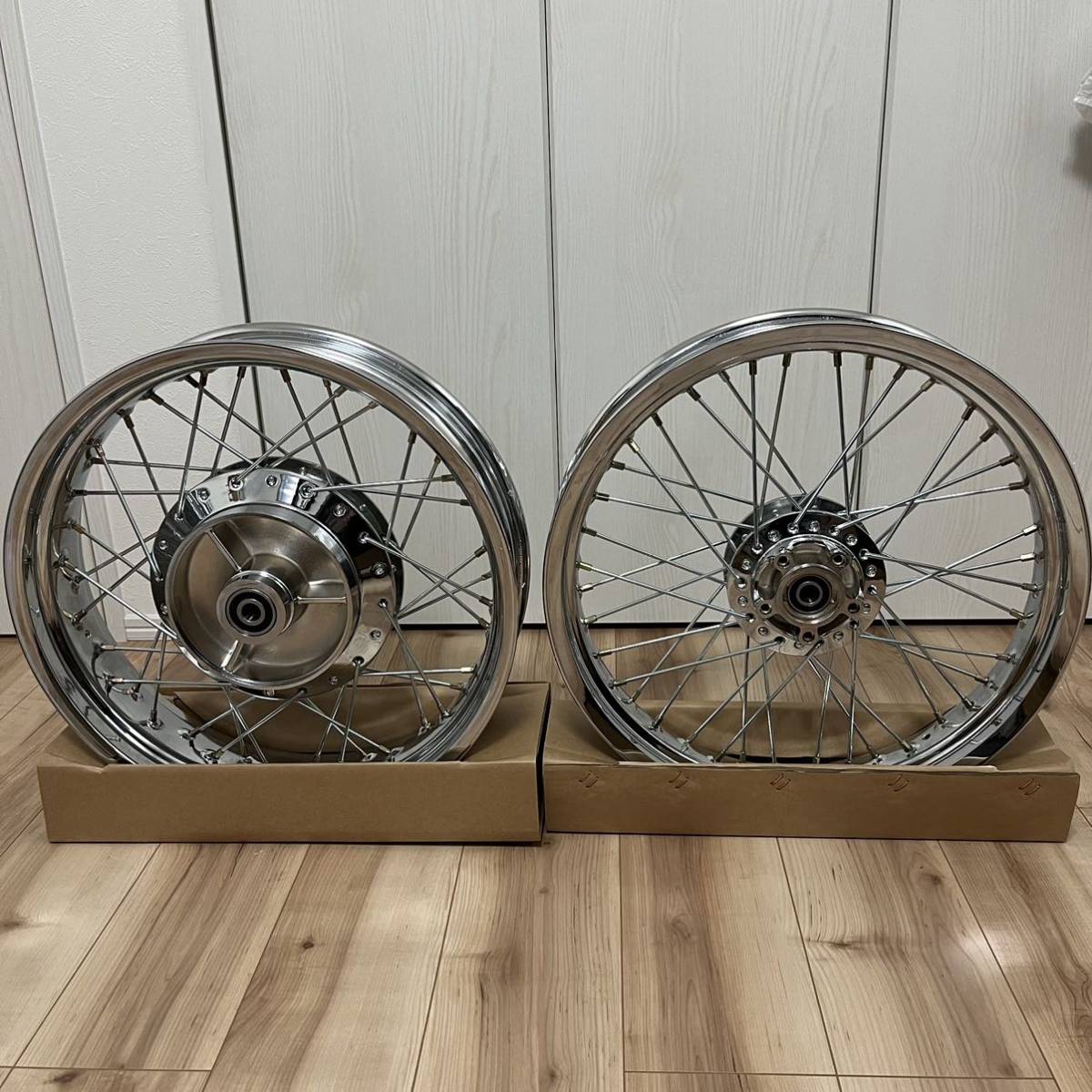ゼファー750 スポークホイール メッキ 前後18インチ 車検対応 ゼファー750 スポークホイール メッキ 前後18インチ 車検対応