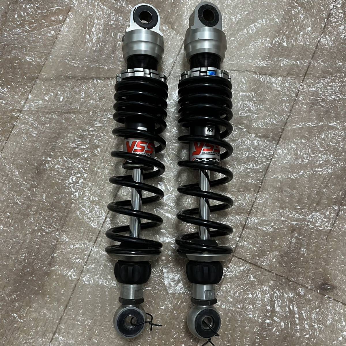 ゼファー750 YSS サスペンション 長さ330 車高調整付 W650 リアサス