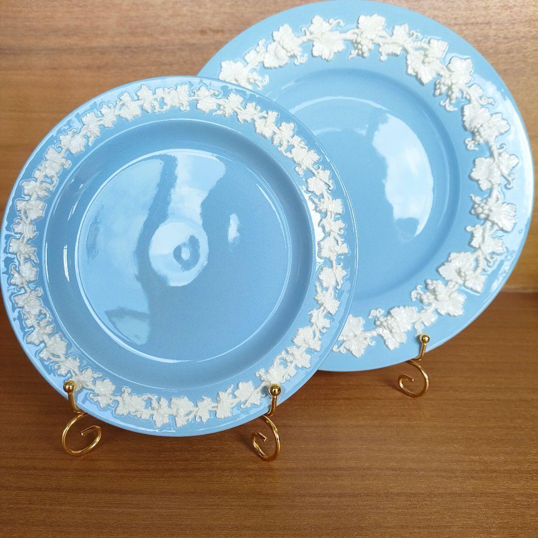 美品 ウェッジウッド エンボス クイーンズウェア クリーム 美品 ウェッジウッド エンボス クイーンズウェア クリーム