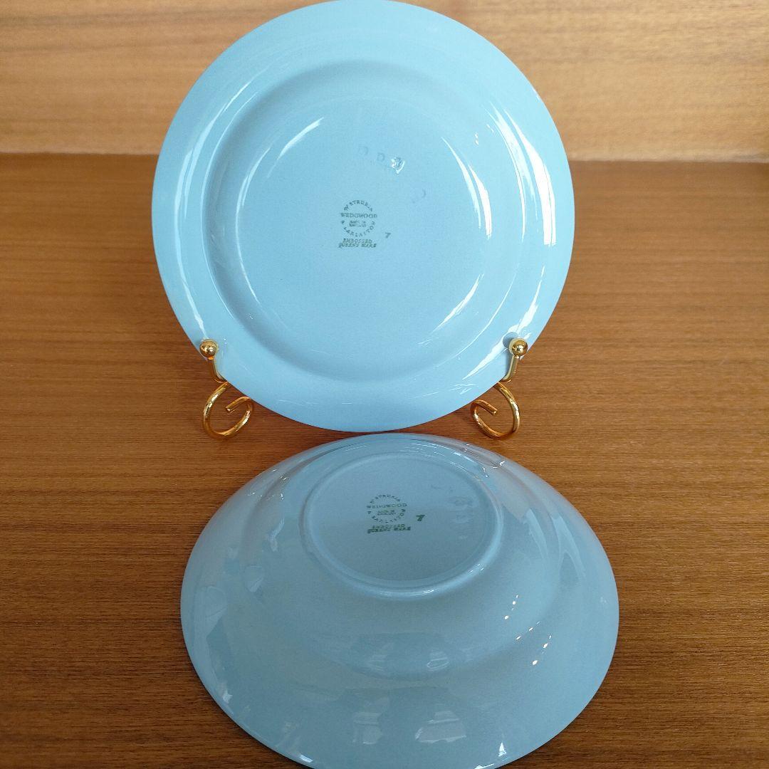 美品 ウェッジウッド エンボス クイーンズウェア クリーム 美品 ウェッジウッド エンボス クイーンズウェア クリーム