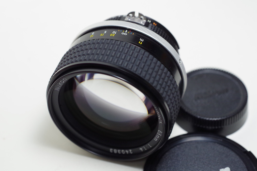 ほぼ最終シリアル 後期コーティング(SIC)仕様 Ai-S 85mm F1.4 ほぼ最終シリアル 後期コーティング(SIC)仕様 Ai-S 85mm F1.4