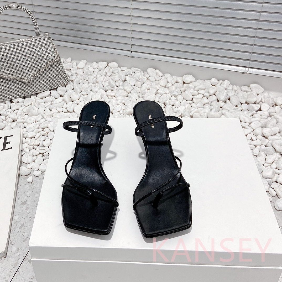 祝開店!大放出セール開催中】 定価約10万!THE ROW フラットサンダル