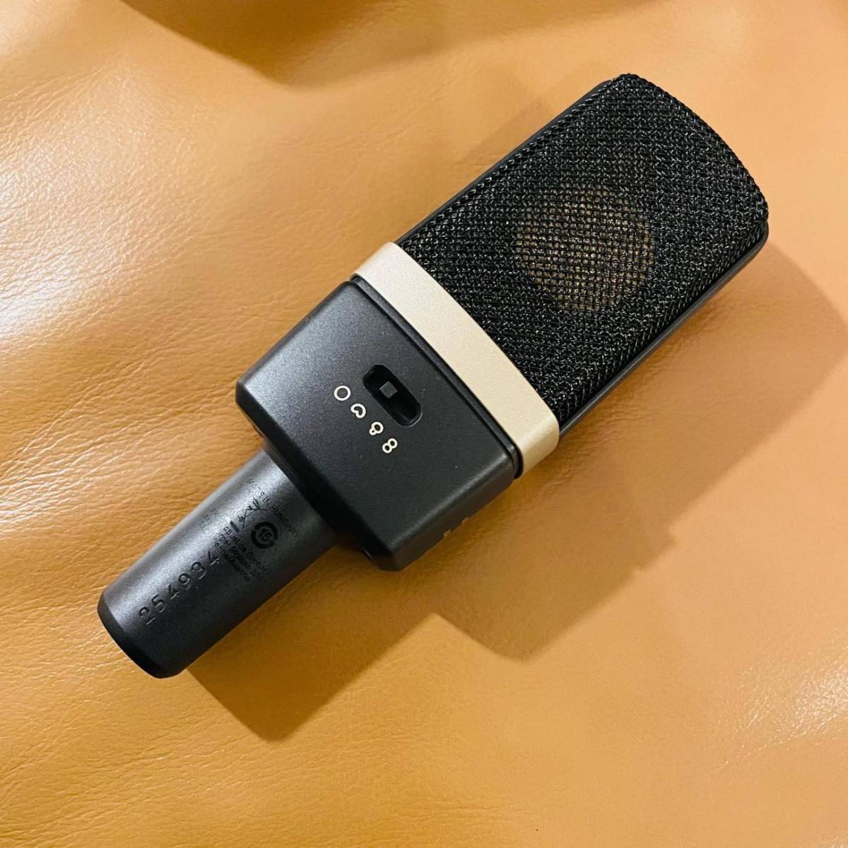 美品 AKG アーカーゲー C314-Y4 コンデンサーマイク サイドアドレス型
