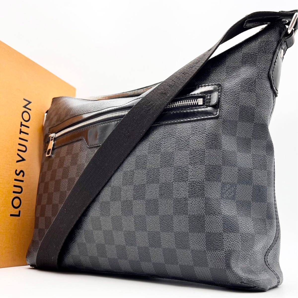 Louis Vuitton Damier Graphite District PM Shoulder Bag Crossbody Men Z1198