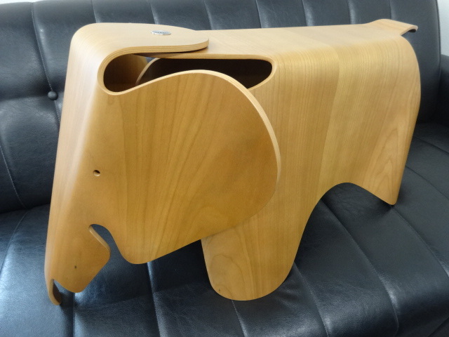 美品 vitra ヴィトラ Eames Elephant イームズ エレファント Plywood プライウッド スツール 象 キッズ 子供用 イス オブジェ インテリア_画像1