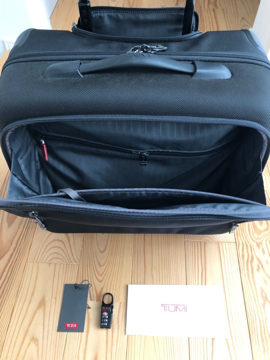 タグ付き TUMI made in USA/トゥミ ビジネスキャリー トロリー タグ付き TUMI made in USA/トゥミ ビジネスキャリー トロリー