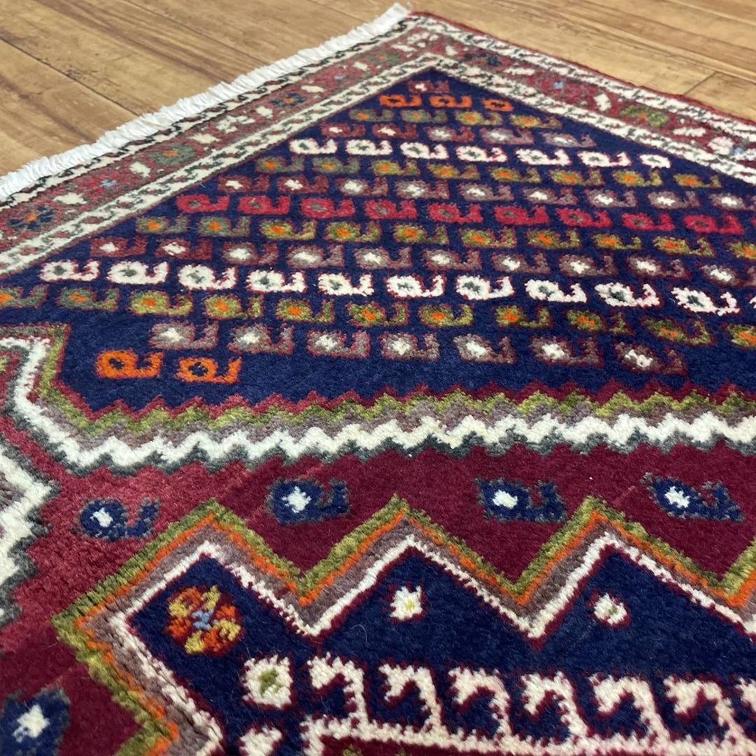 手織りペルシャ絨毯 美品 トライバルラグ 133×92cm シャハレババク産-