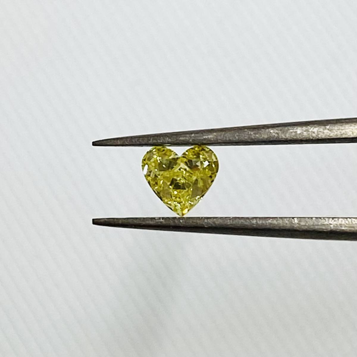 FANCY YELLOW 0.265ct HS/RT2051/CGL