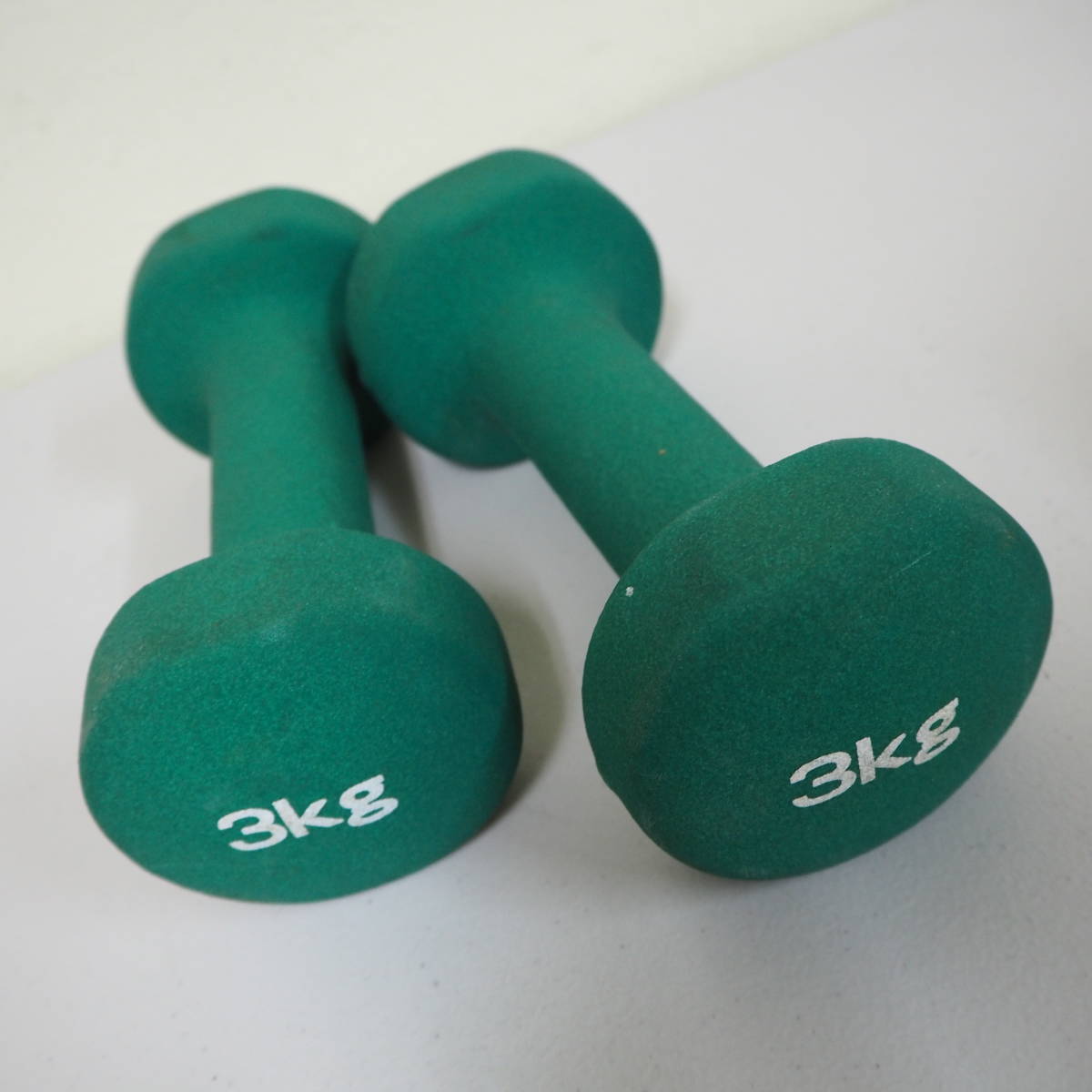  iron dumbbells 3Kg×2 1kg×2 kettle bell 2kg