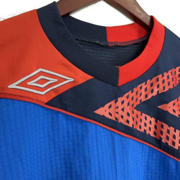 umbro アンブロ メンズ 男性用 半袖 トップス Tシャツ スポーツ ウェア サッカー フットサル ブルー レッド ブラック メッシュ 機能素材