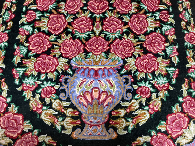 ★手織りペルシャ絨毯　クム産高級シルク１００％ Q-１１１★_画像4