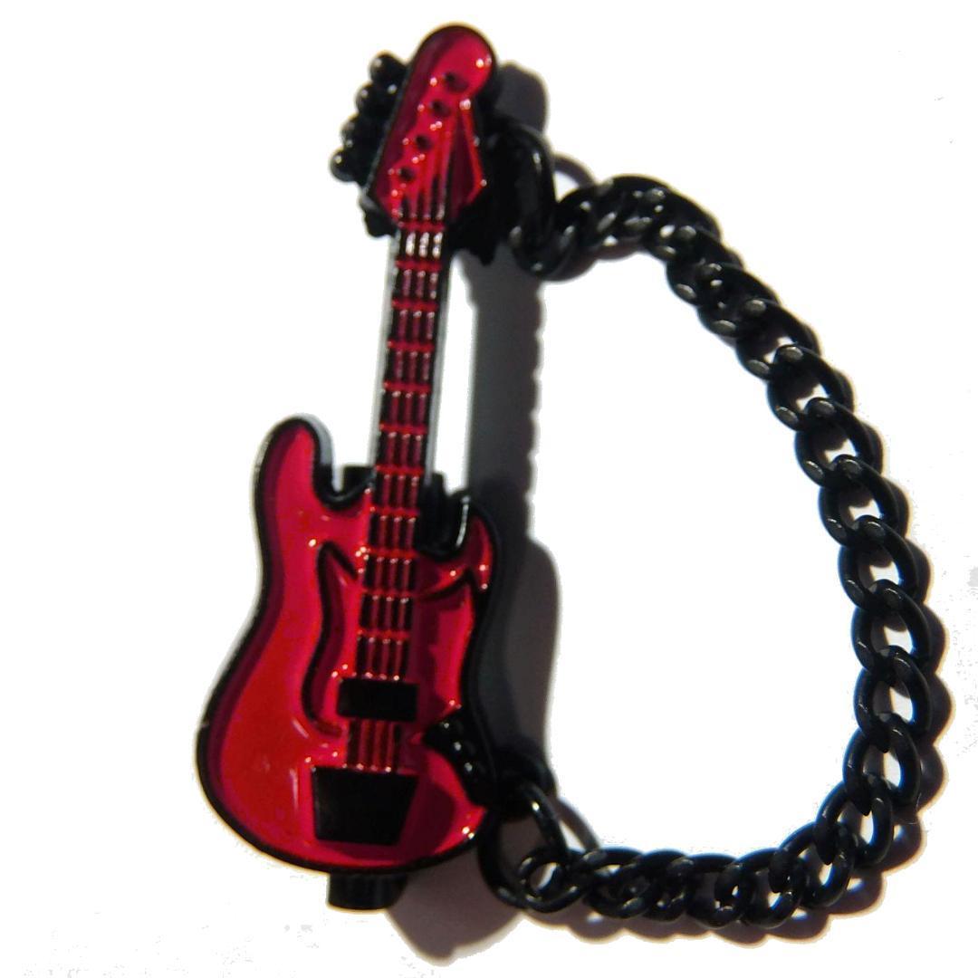 エレキギター　ベース　エナメル　バッジ　ピンバッジ　ブローチ　ストラップ　チェーン付き　赤色　安全ピン_画像2