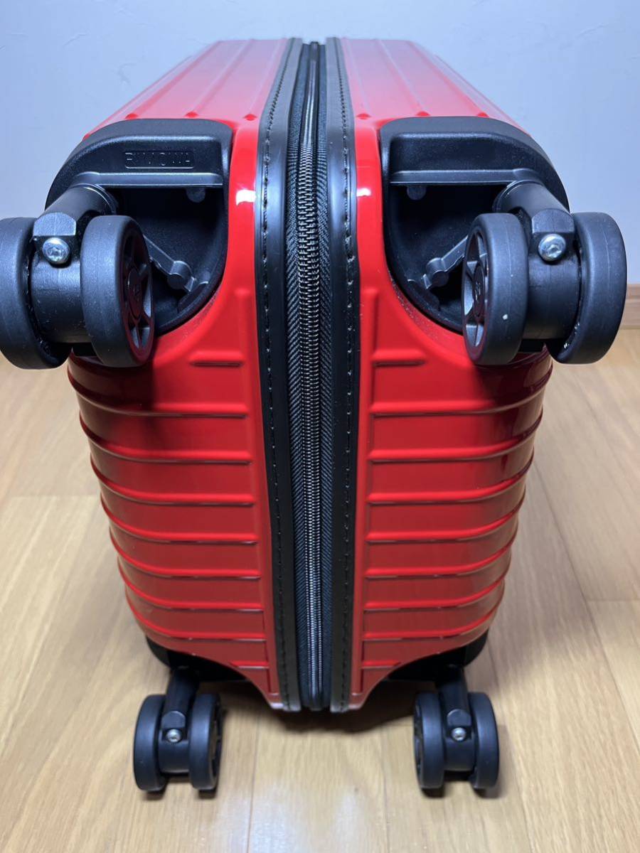 未使用RIMOWA ESSENTIAL LITE 19L エッセンシャルライト TSAロック