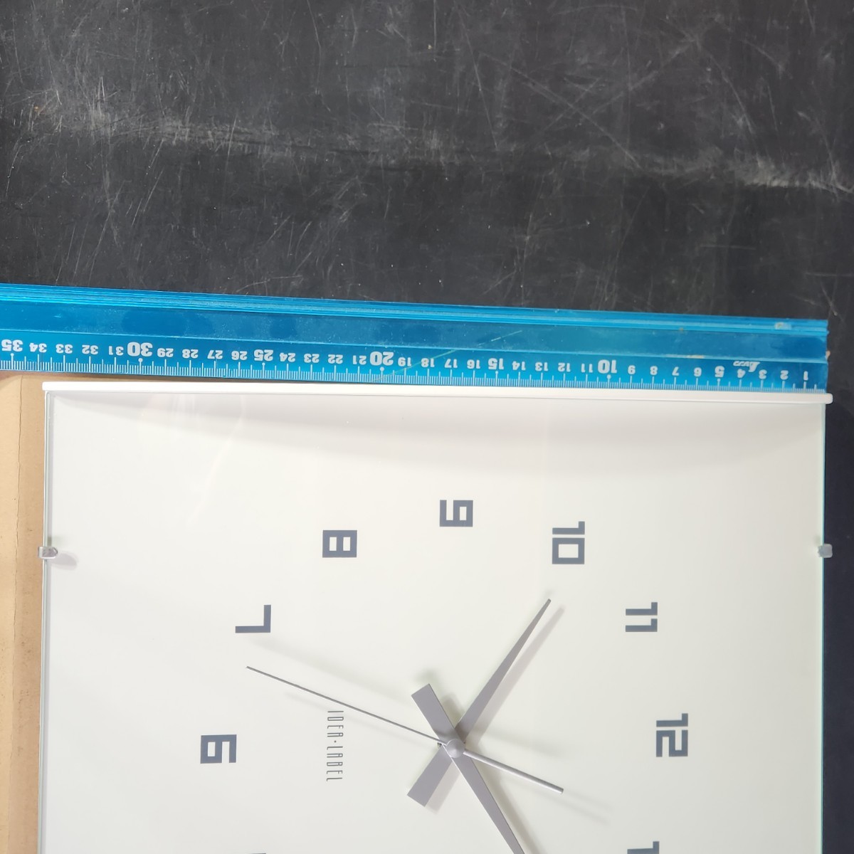 【新品未使用品】IDEA LABEL シンプル掛時計 定価5,500円 ウッドガラスクロックグランデ スクエア 四角 ウォールクロック 箱付き ホワイトの画像7