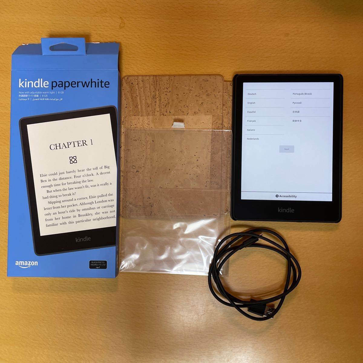 Kindle Paperwhite 8GB Wi-Fi 6.8インチ11世代本体と保護フィルム、純正コルクカバーセット