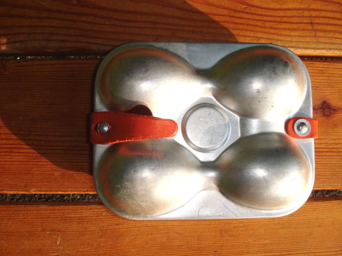  hard-to-find * beautiful goods Vintage[SIGG] treasure sig*Egg Container|eg container * rare Made in Switzerland!