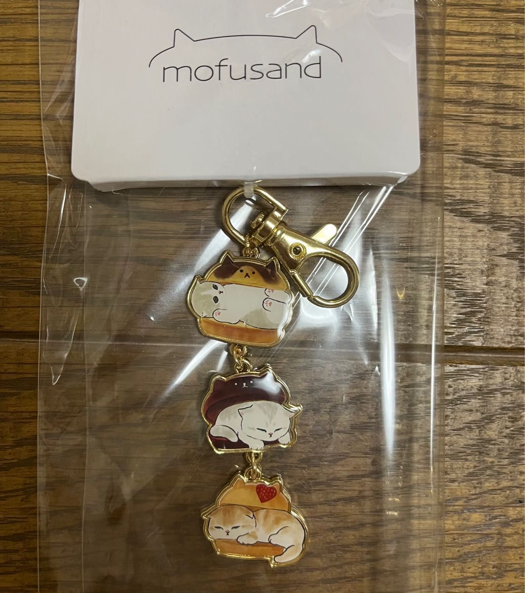 モフサンド カフェ mofusand キーホルダー ぢゅの マリトッツォ ケーキ バックチャーム バッグ キーリング さめにゃん|PayPayフリマ mofusand チャーム マリトッツォにゃん フルーツにゃん ぢゅの しまむら